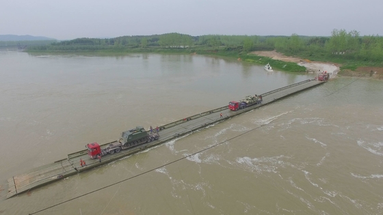 Military Temporary Pontoon Bridge Length Of Single Pontoon Unit 10m