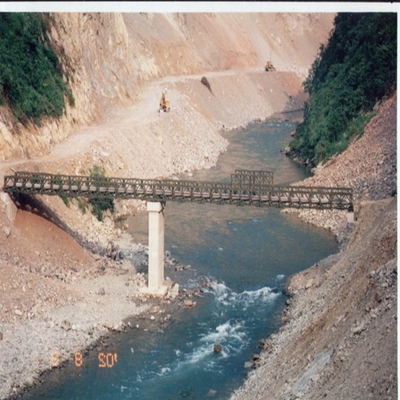 Portable Compact Panel Bailey Bridge Untuk Beban Terlacak 60t Dengan Lebar 4,2m